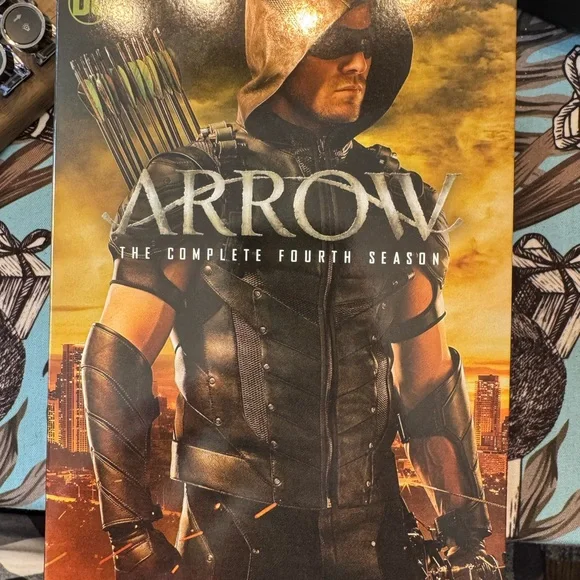 Arrow Complete Seasons 1-4 DVD Set - Picture 5 of 5